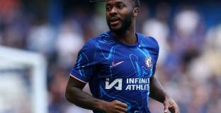 Крадци се опитали да ограбят дома на Стърлинг