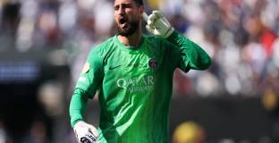 ПСЖ изключи Донарума от състава за Суперкупата