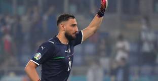 Донарума стана най-младият италиански вратар