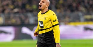 Астън Вила и Борусия Дортмунд се разбраха за Мален 