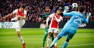 Аякс взе дербито срещу Фейенорд (видео)