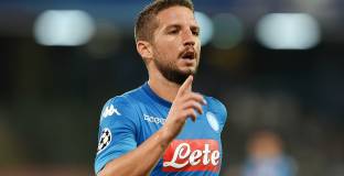 Травмата на Мертенс не е сериозна