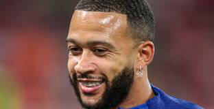 Депай попадна в полезрението на клубове от ОАЕ