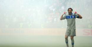 Буфон се завръща в националния отбор на Италия 