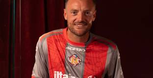 Варди ще продължи кариерата си в Кремонезе