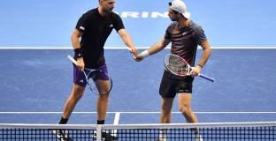 Кеш и Гласпул с първа победа на Финалния турнир на АТР