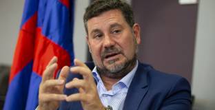  Ромеу: Ситуацията в Барса е критична 