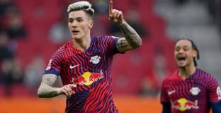 Арсенал започна преговори за Шешко