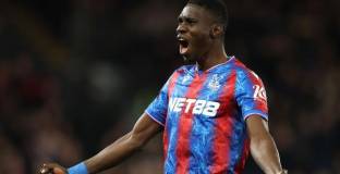 Кристъл Палас с три над Ливърпул на Анфийлд