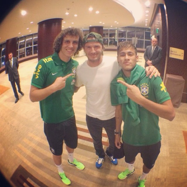 Давид Луиш, Дейвид Бекъм и Неймар изгледаха заедно снощната победа на Маями Хийт