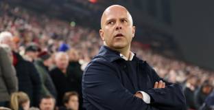 Слот: Не съм изненадан, че се борим за четири трофея