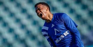 Майкон: Още като дете играех футбол бос по улиците в Бразилия