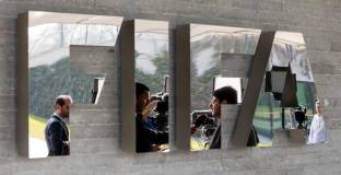 ФИФА реагира на новините за нарушения при избора на Катар