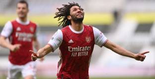 Арсенал с победа в Нюкасъл