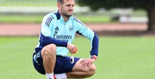 Бивша звезда на Арсенал получи първа треньорска работа при мъжете 