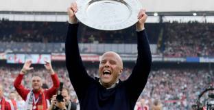  Тотнъм се съсредоточи върху Арне Слот