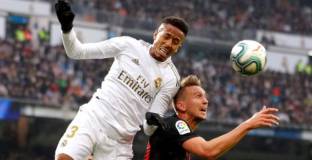 Байерн може да замени Алаба със защитник на Реал Мадрид