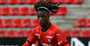 ПСЖ проведе преговори за Камавинга