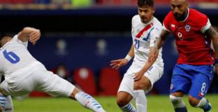 Уругвай с първа победа на Копа Америка, Парагвай също с успех