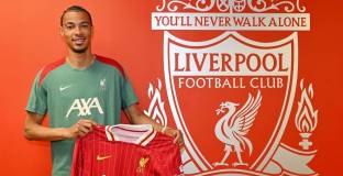 Екитике се извини за изгонването си