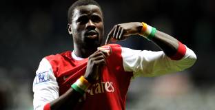 Ебуе: Синът ми избра Арсенал