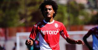 Щутгарт иска 19-годишен футболист на Монако