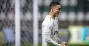 Палмейрас поглежда към крило на Лудогорец