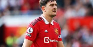 Тен Хаг: Трябва да изчакаме 24 часа за Магуайър 