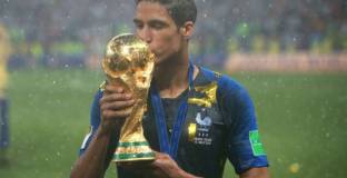  Тен Хаг: Сега Варан ще вложи всичко в нашия отбор