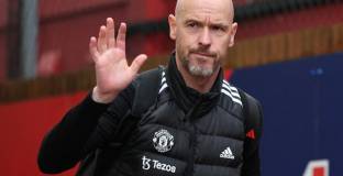 Тен Хаг запазва контрола над трансферите 