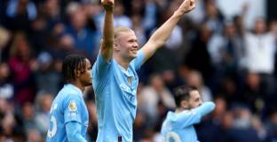 Ман Сити разгроми Уулвс