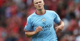 Холанд обясни защо не празнува головете си срещу Лийдс 