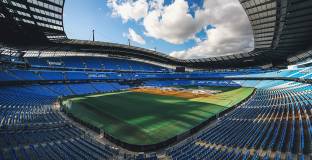 Ман Сити ще надделее над Лестър на Етихад