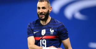 Бензема: Благодаря на всички за посрещането ми