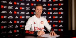 Еванс подписа с Ман Юнайтед за една година