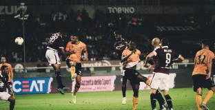 Уулвс победи Торино като гост	