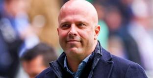 Слот ще е изненадан, ако Ливърпул не купи никого 