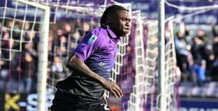 Трудна победа, но Фиорентина вече е 5-ти