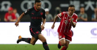 Коклен и Мустафи няма да играят срещу Челси 