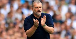 Тотнъм възнамерява да купи централен защитник 