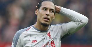 Ван Дайк не попадна в стартовия състав за мача с Монтерей