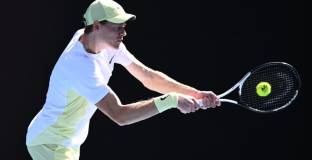 Синер елиминира Руне, Сонего се справи с квалификант