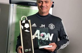 Жозе получи награда от The League Managers Association за обрата в мача със Сити.