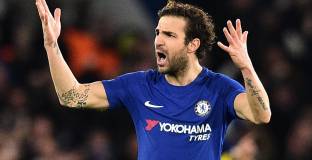 Фабрегас преговаря за напускане на Челси