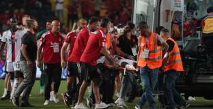 Играч на Бешикташ загуби съзнание по време на мач