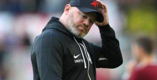 Феновете на Бирмингам освиркваха Уейн Рууни