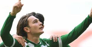 Арсенал и Челси се интересуват от 18-годишен турски нападател