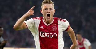Ювентус и Аякс се договориха за Де Лигт