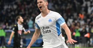    Милик преминава в Юве след отказа от Депай