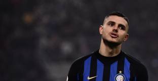 Икарди бесен, заплашва Интер